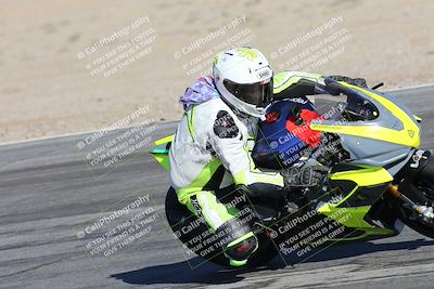media/Dec-01-2025-Moto Forza (Mon) [[2daa91e15f]]/2-Intermediate Group/Session 4 Turn 9/
